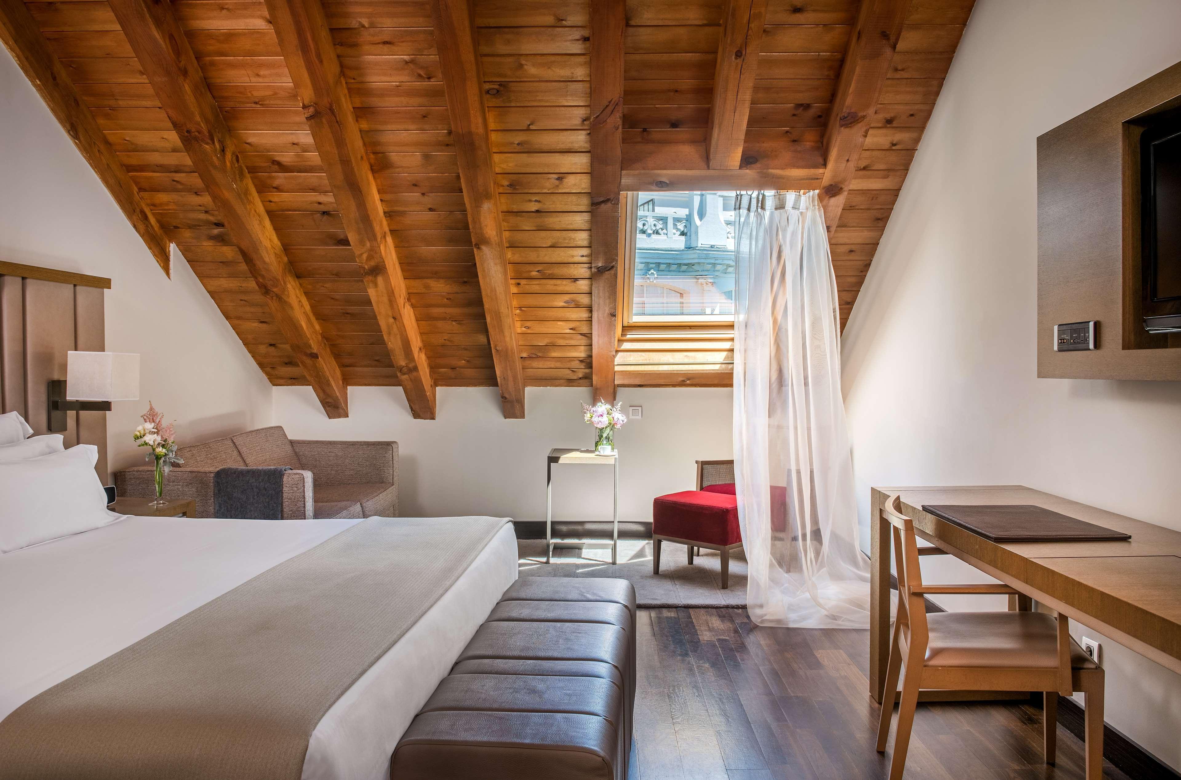 Nh Collection Madrid Palacio De Tepa Екстер'єр фото A room at the hotel